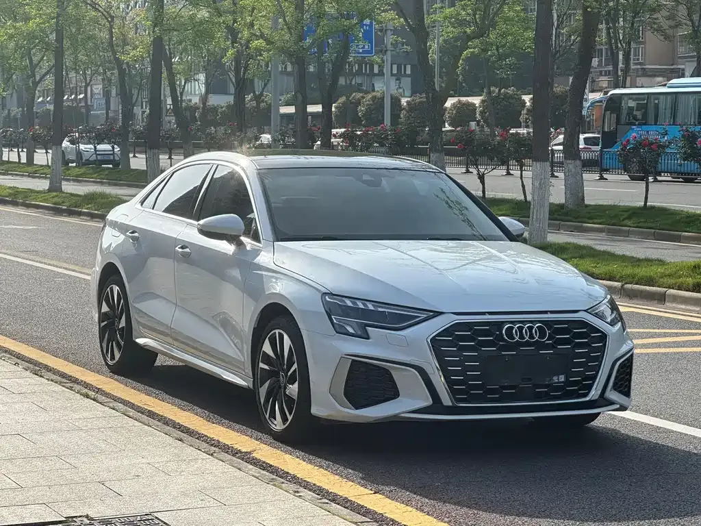 Audi A3 2023 из CN, фото 9