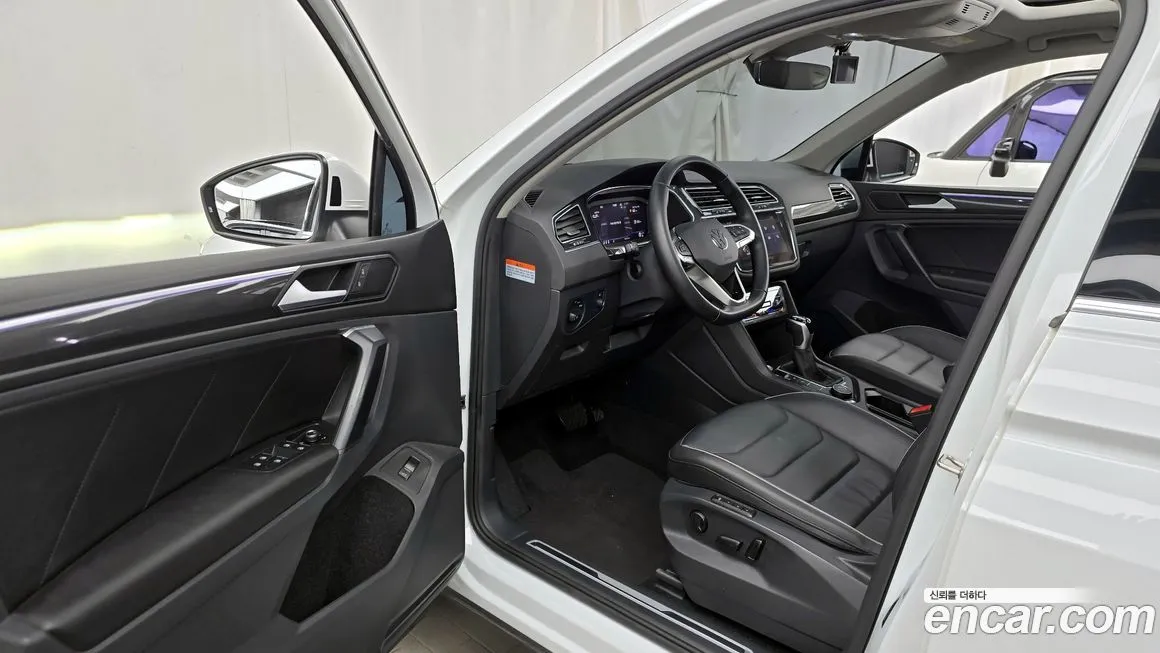 Volkswagen Tiguan — фото 6
