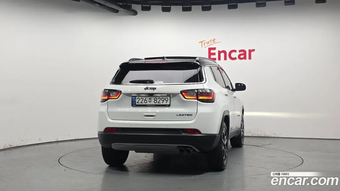 Jeep Compass 2022 из KR, фото 3