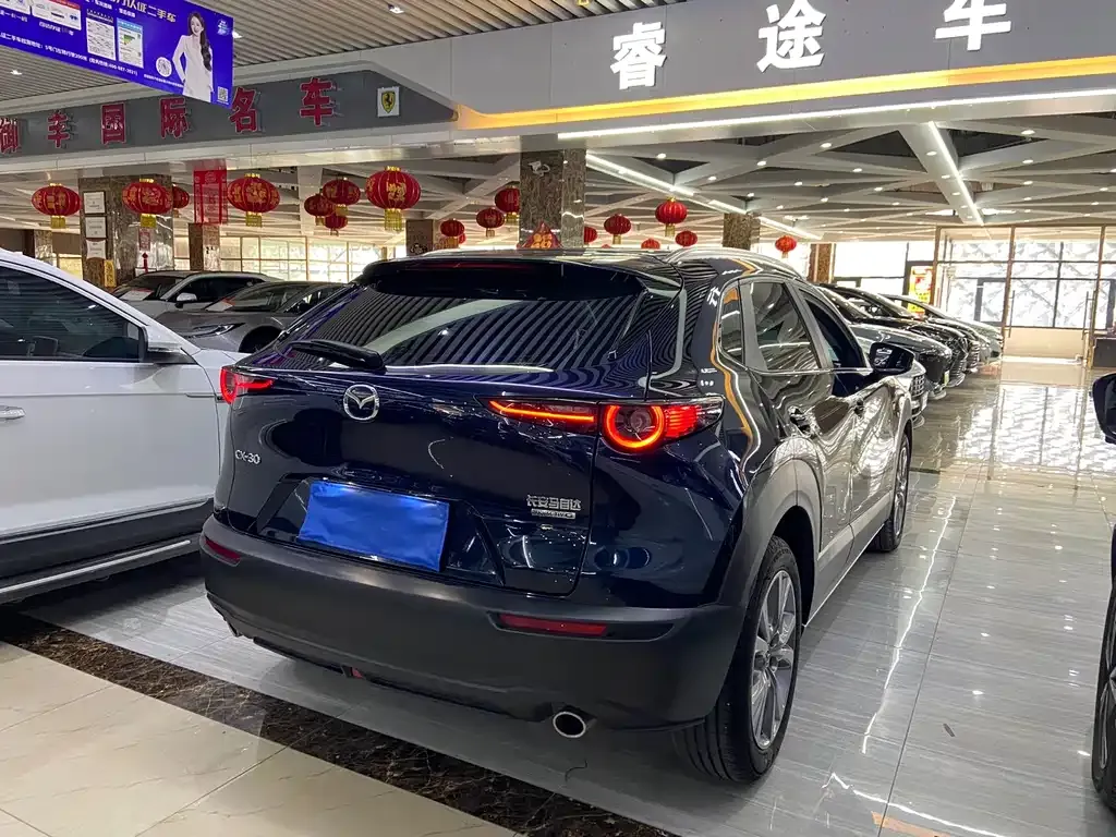 Mazda CX-30 2022 из CN, фото 10