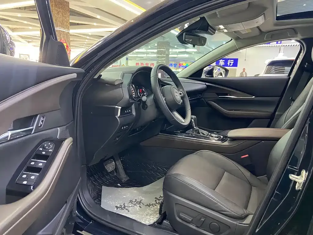 Mazda CX-30 2022 из CN, фото 3