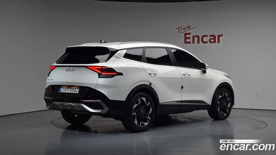 Kia Sportage — фото 7