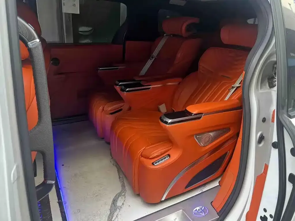 Toyota Sienna 2024 из CN, фото 5