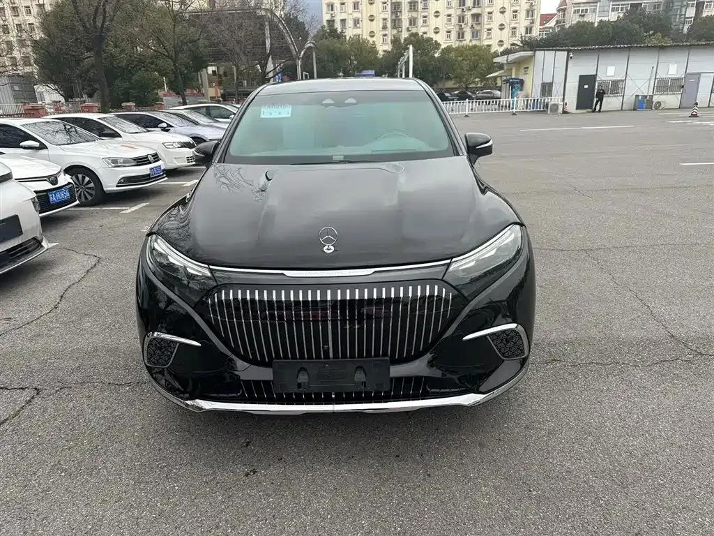 Mercedes-Benz EQS SUV — фото 1