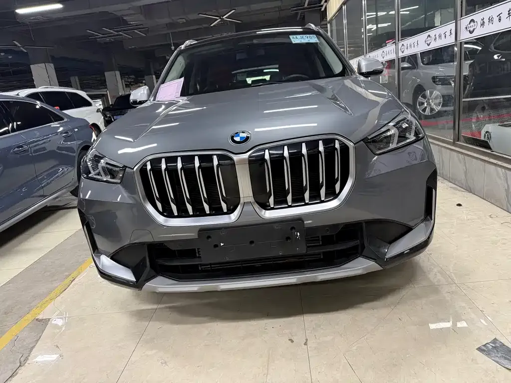 BMW X1 — фото 9