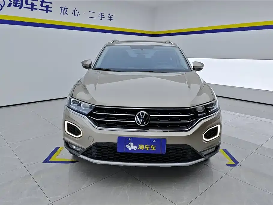 Volkswagen T-Roc — фото 5