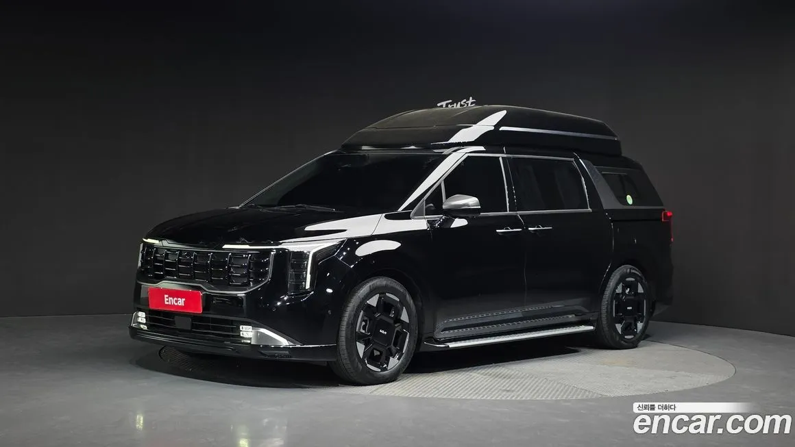 Kia Carnival — фото 1