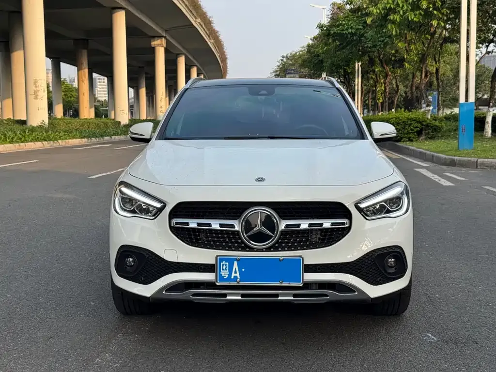 Mercedes-Benz GLA — фото 6
