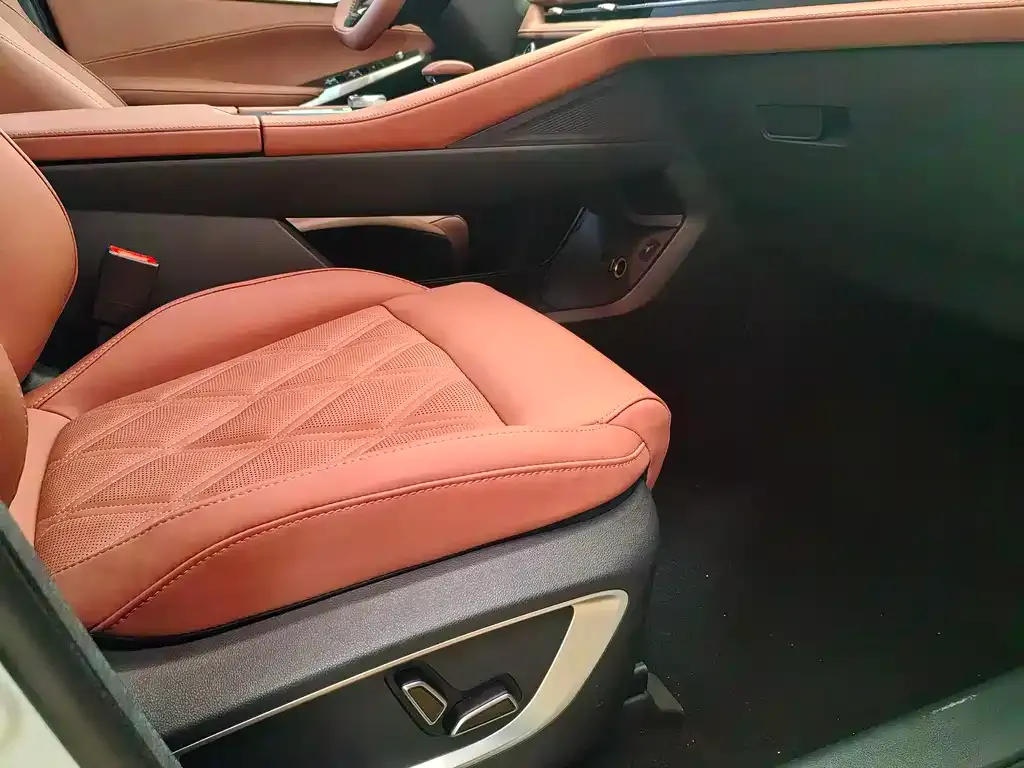 Changan CS75PLUS 2023 из CN, фото 6
