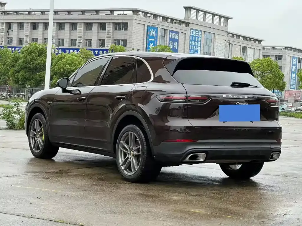 Porsche Cayenne Hybrid 2021 из CN, фото 3