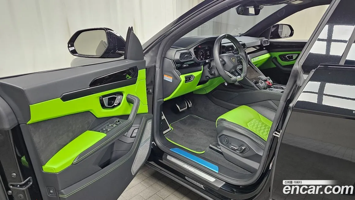 Lamborghini Urus 2022 из KR, фото 3