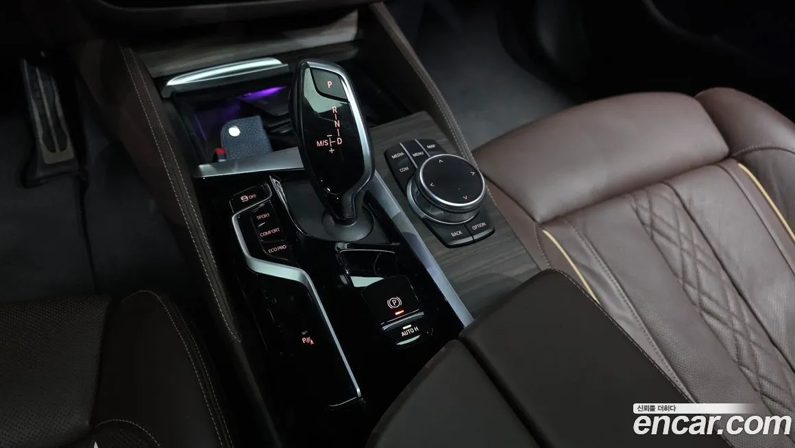 BMW 5-Series 2021 из KR, фото 9