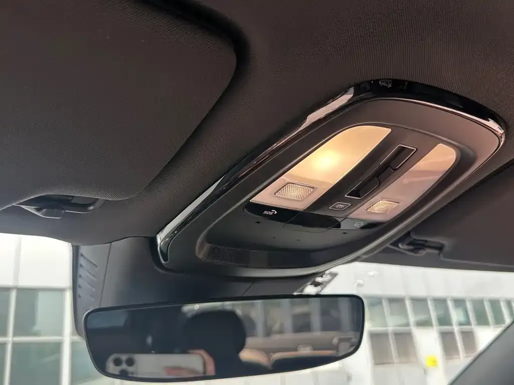 Volvo S90 PHEV 2024 из CN, фото 4