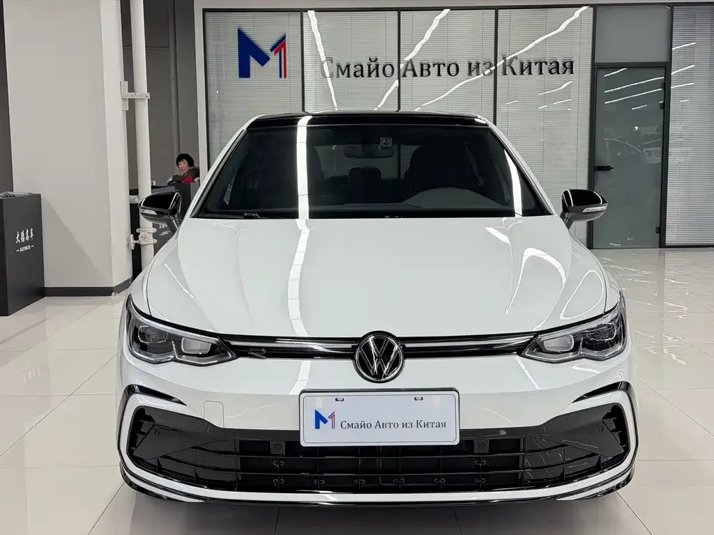 Volkswagen Golf 2023 из CN, фото 1