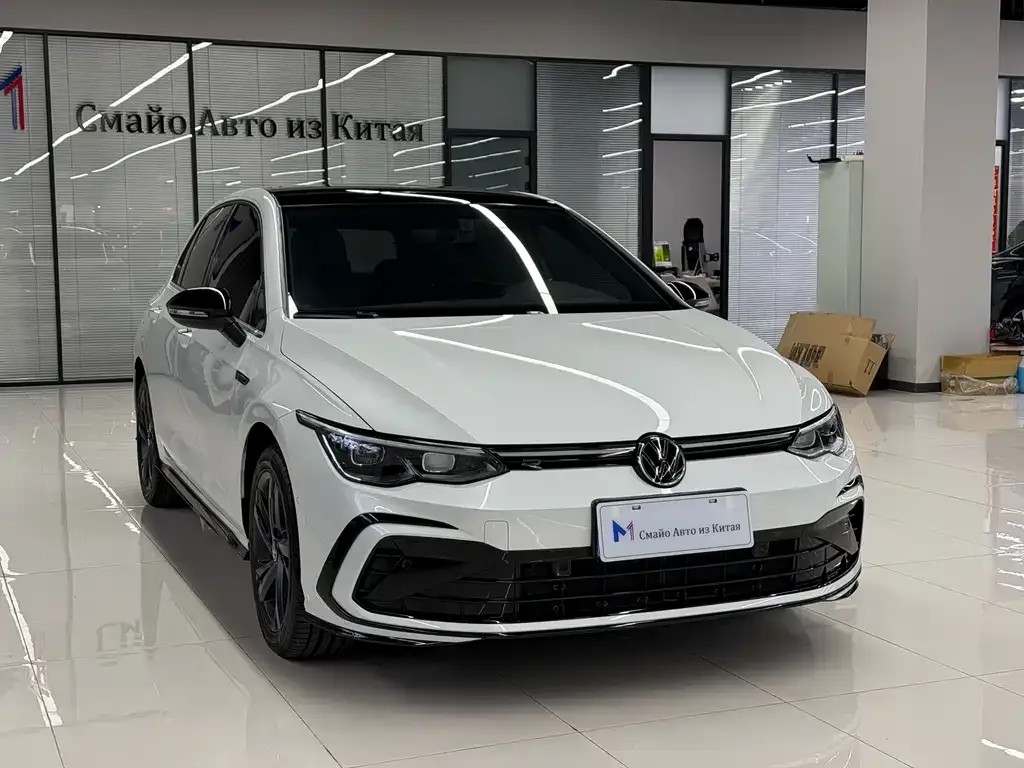 Volkswagen Golf 2023 из CN, фото 5