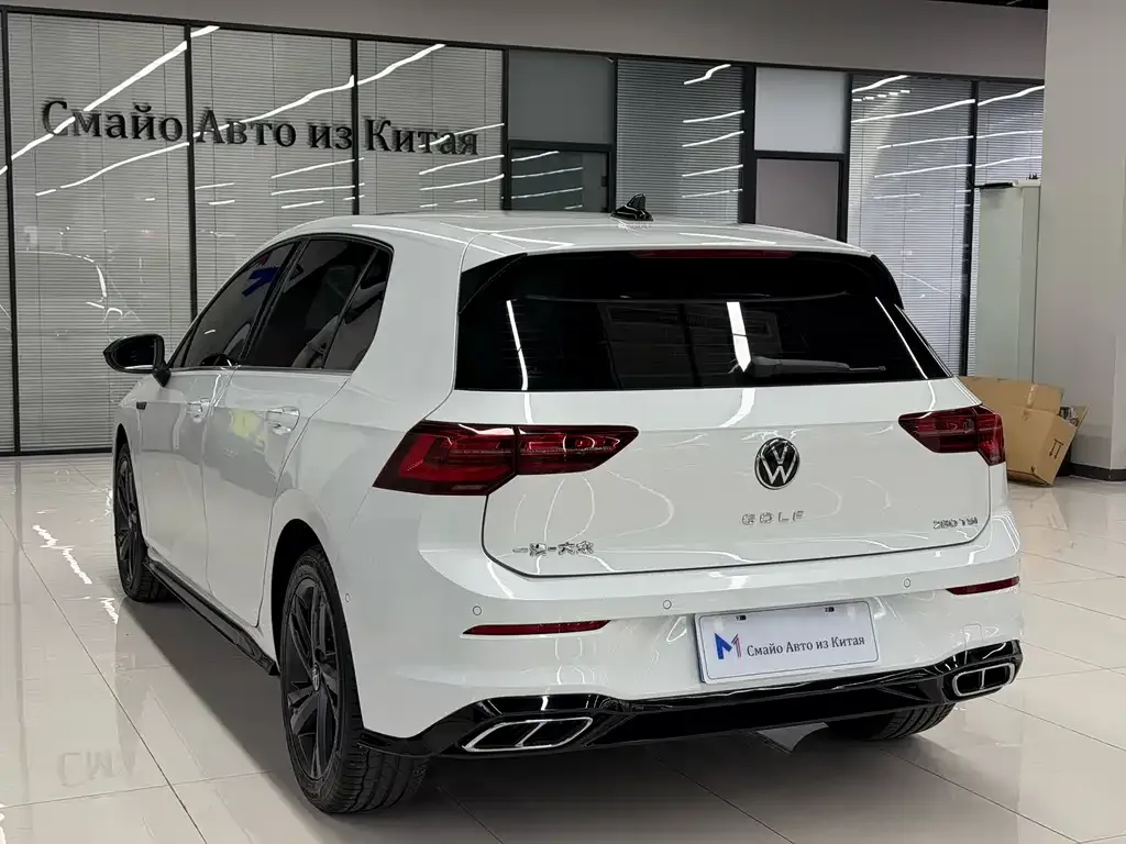 Volkswagen Golf 2023 из CN, фото 6