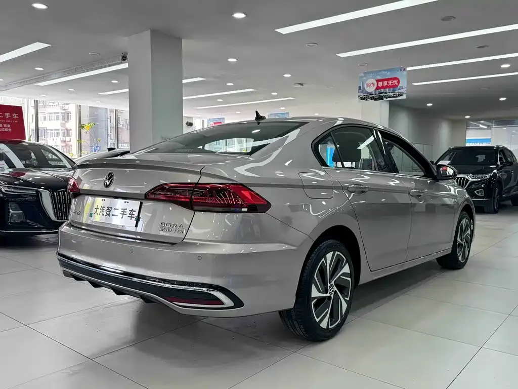 Volkswagen Bora 2024 из CN, фото 8