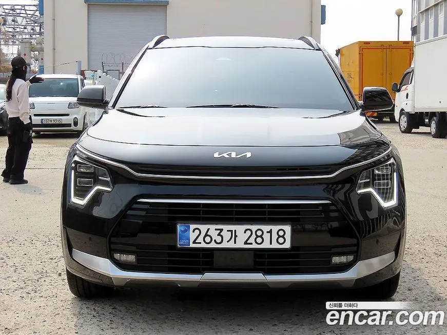 Kia Niro — фото 1
