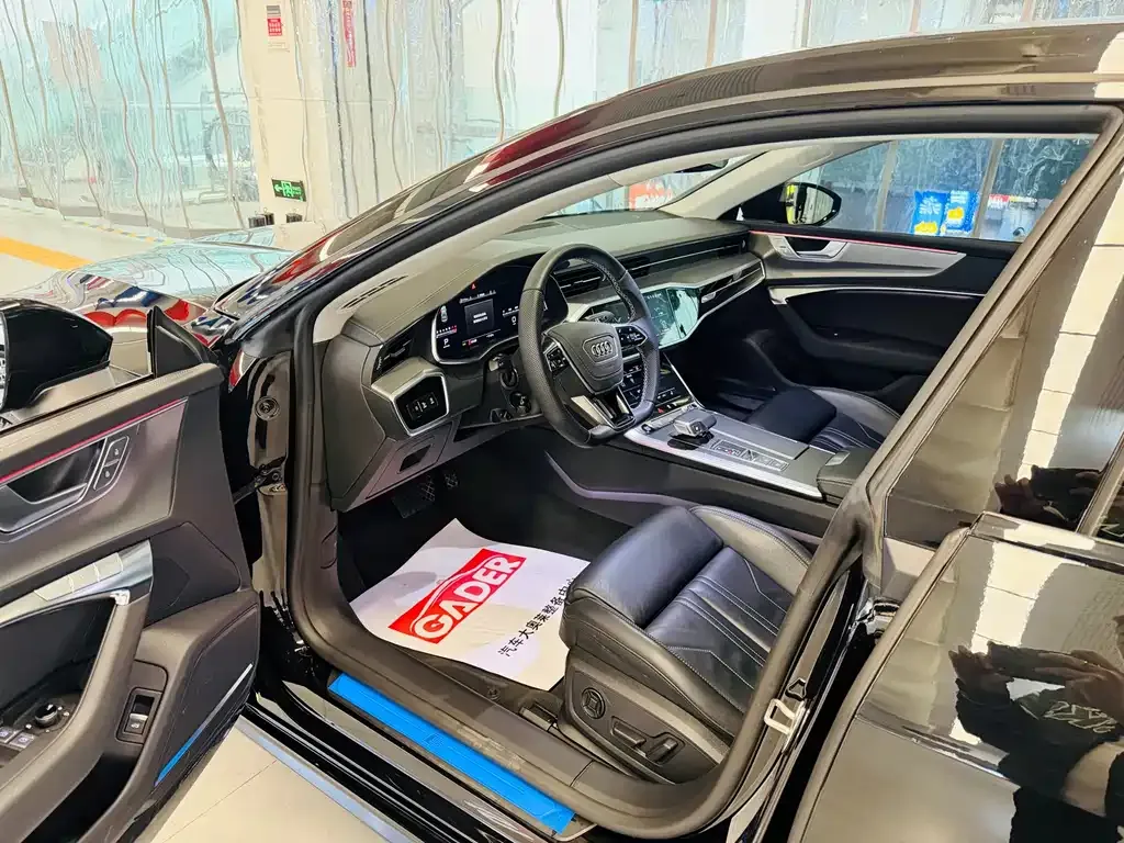 Audi A7 2024 из CN, фото 10