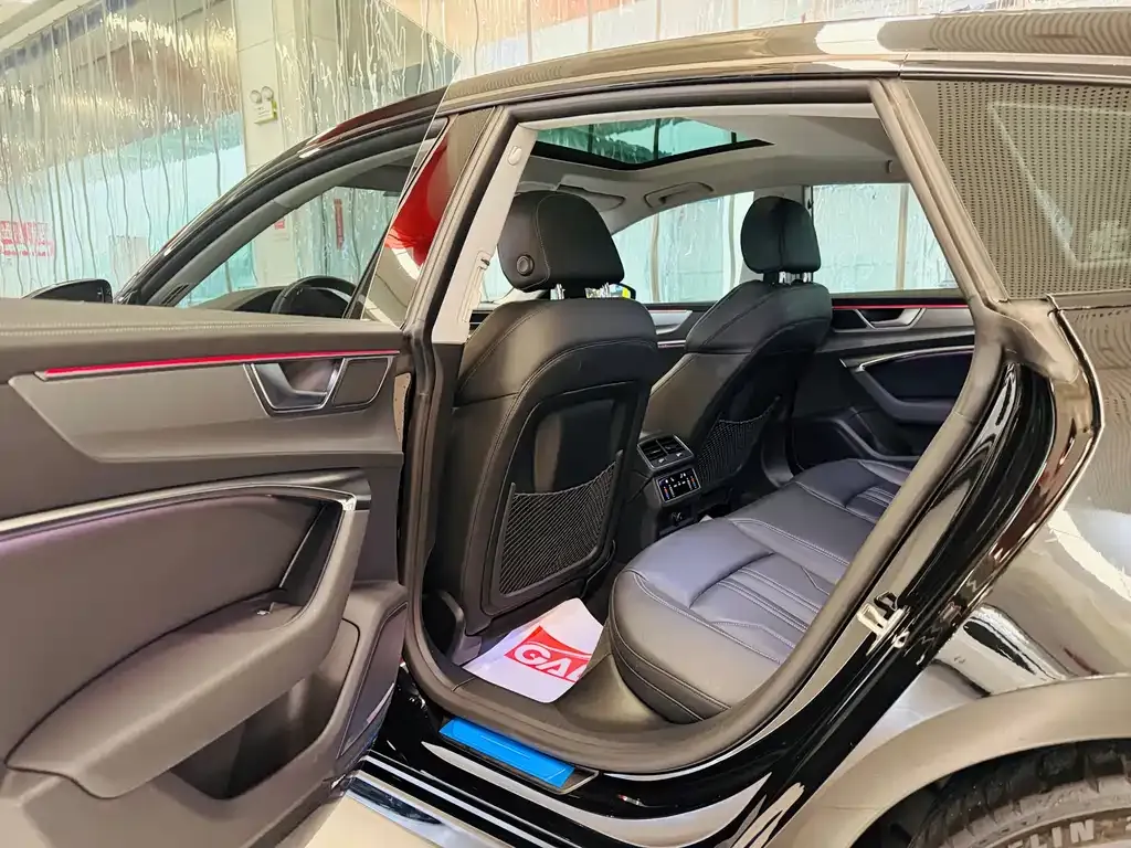 Audi A7 2024 из CN, фото 9