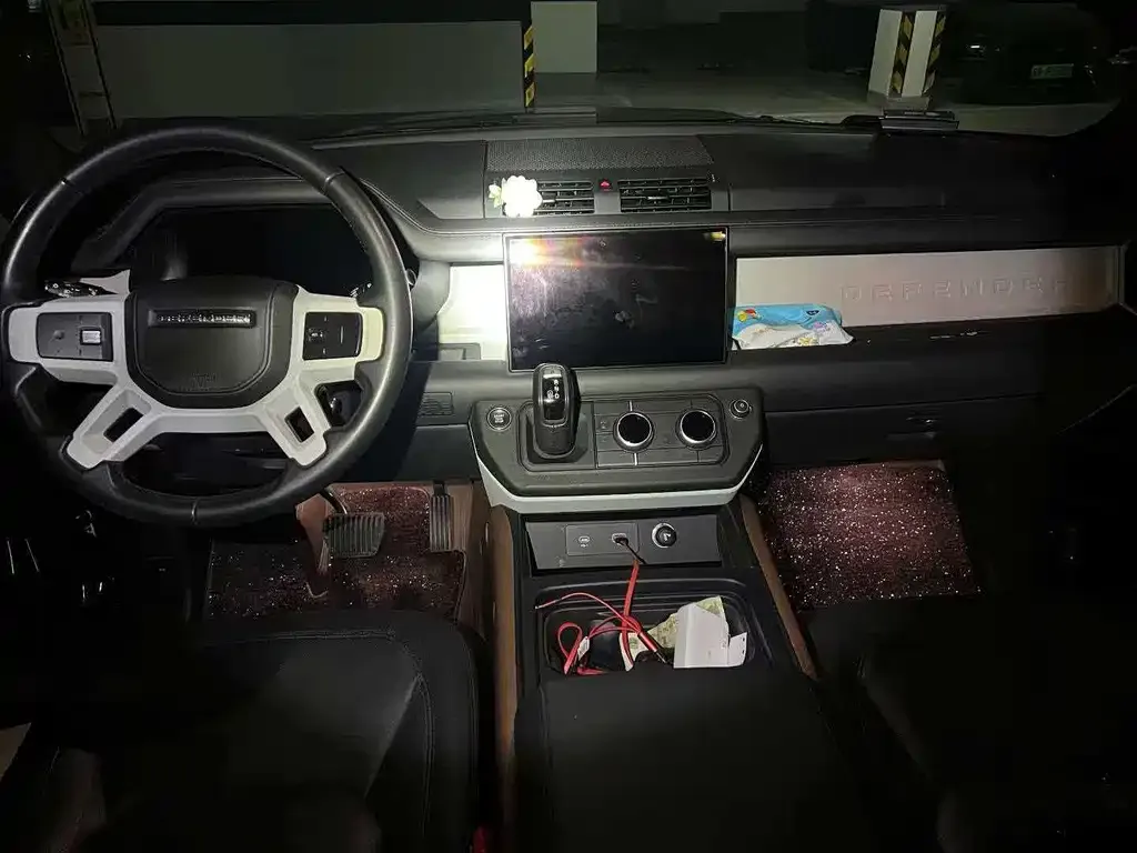 Land Rover Defender 2023 из CN, фото 3