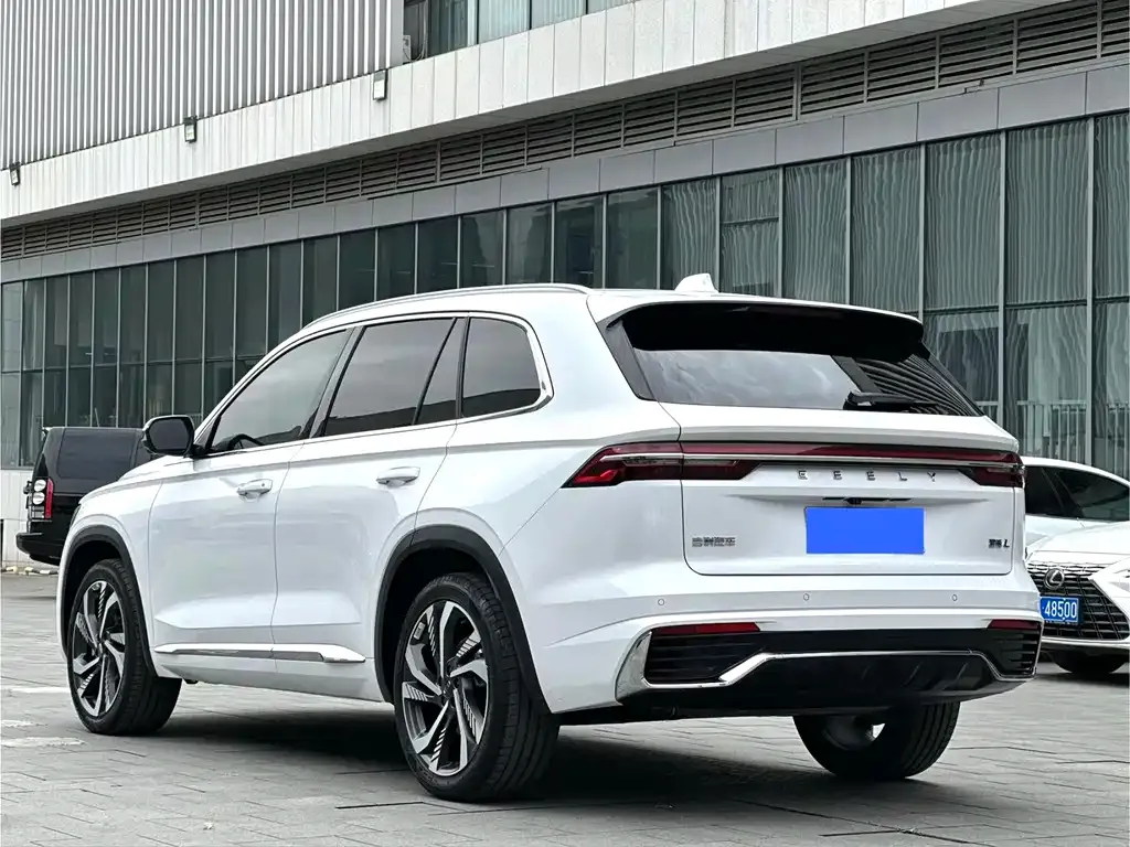 Geely Xingyue L — фото 8