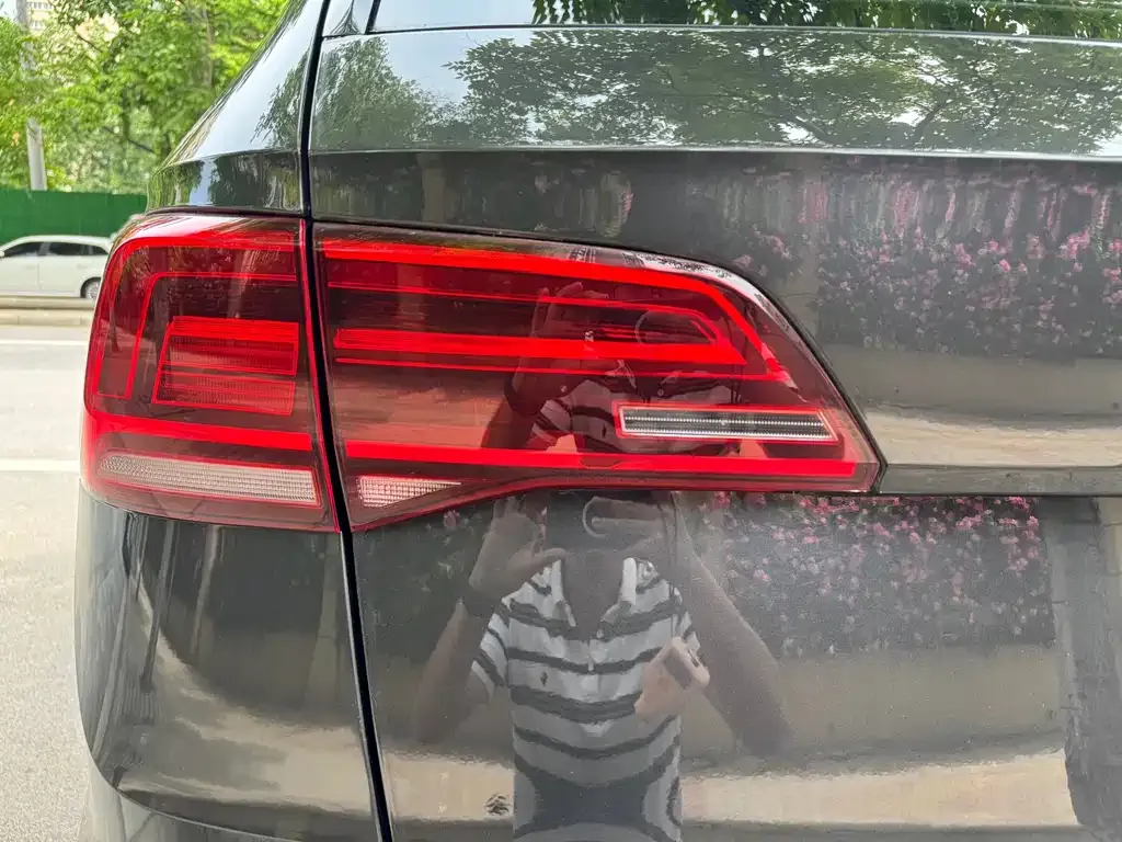 Volkswagen Tharu — фото 3