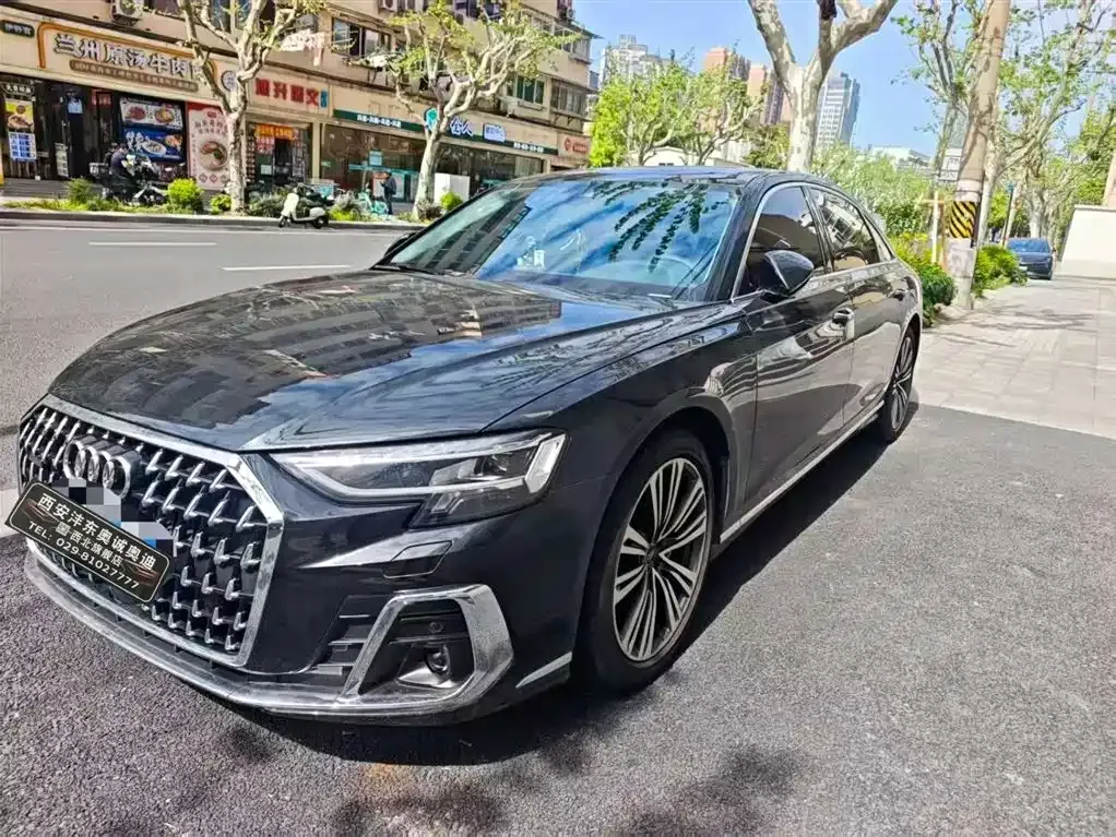 Audi A8 — фото 9