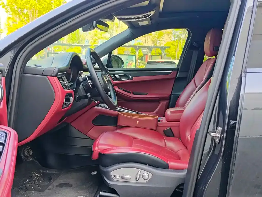 Porsche Macan 2023 из CN, фото 4