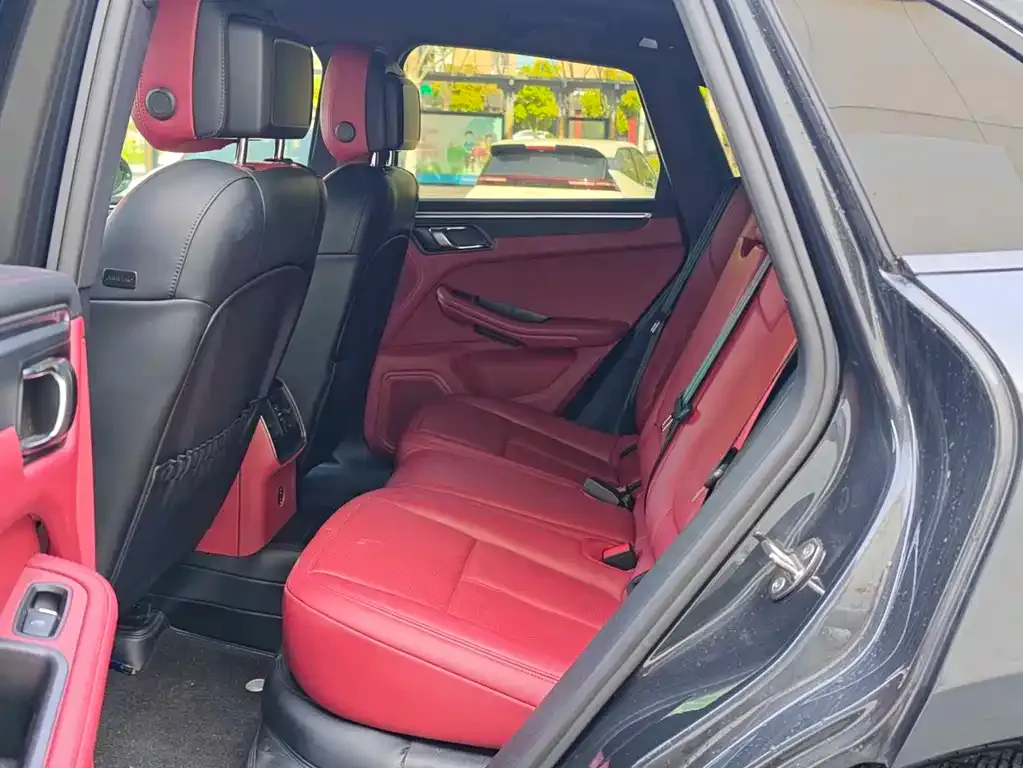 Porsche Macan 2023 из CN, фото 3