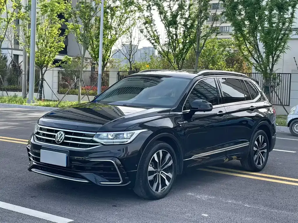 Volkswagen Tiguan L 2022 из CN, фото 1