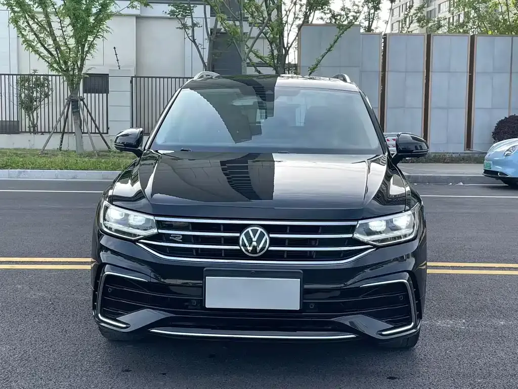 Volkswagen Tiguan L 2022 из CN, фото 4