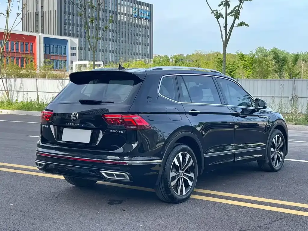 Volkswagen Tiguan L 2022 из CN, фото 5