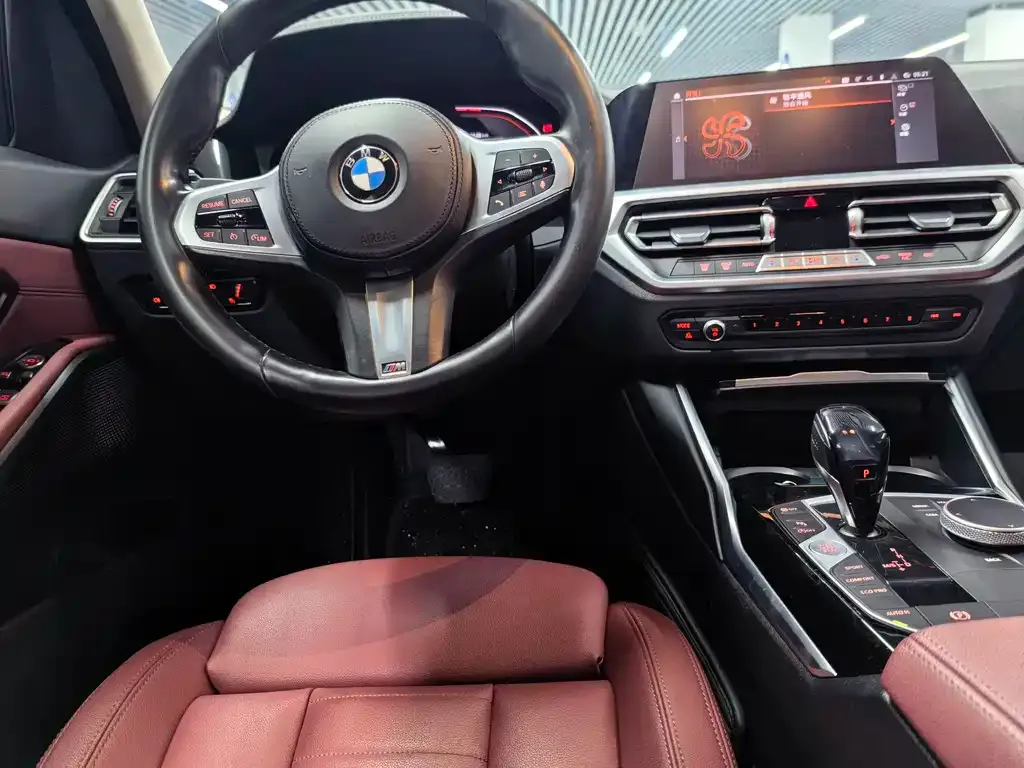 BMW 3 Series 2022 из CN, фото 2