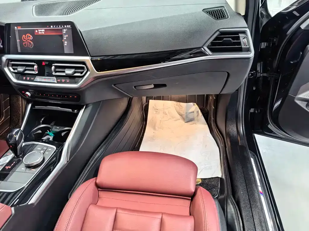 BMW 3 Series 2022 из CN, фото 4