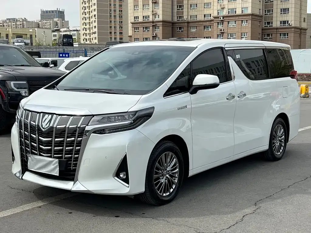 Toyota Alphard 2024 из CN, фото 1