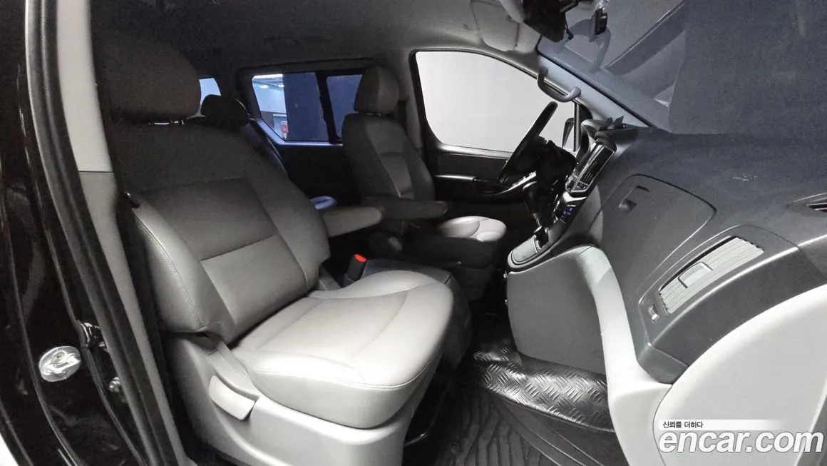 Hyundai Starex 2021 из KR, фото 3