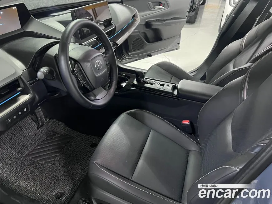 Toyota Prius 2025 из KR, фото 8