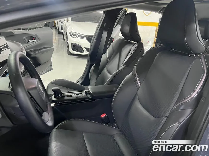 Toyota Prius 2025 из KR, фото 2