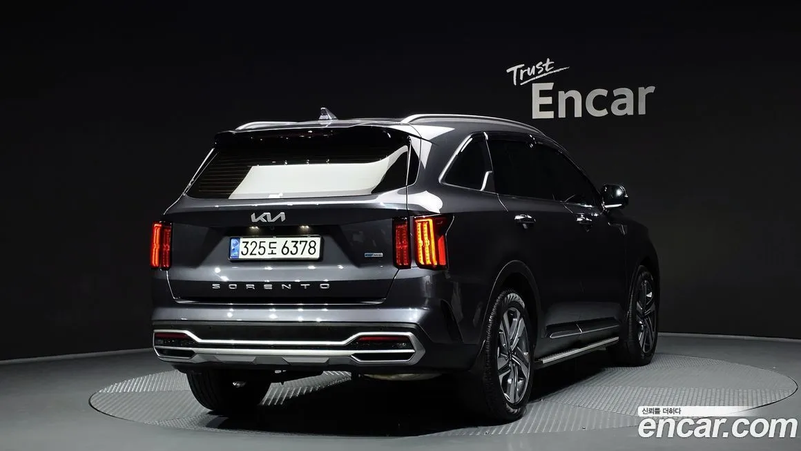 Kia Sorento — фото 5