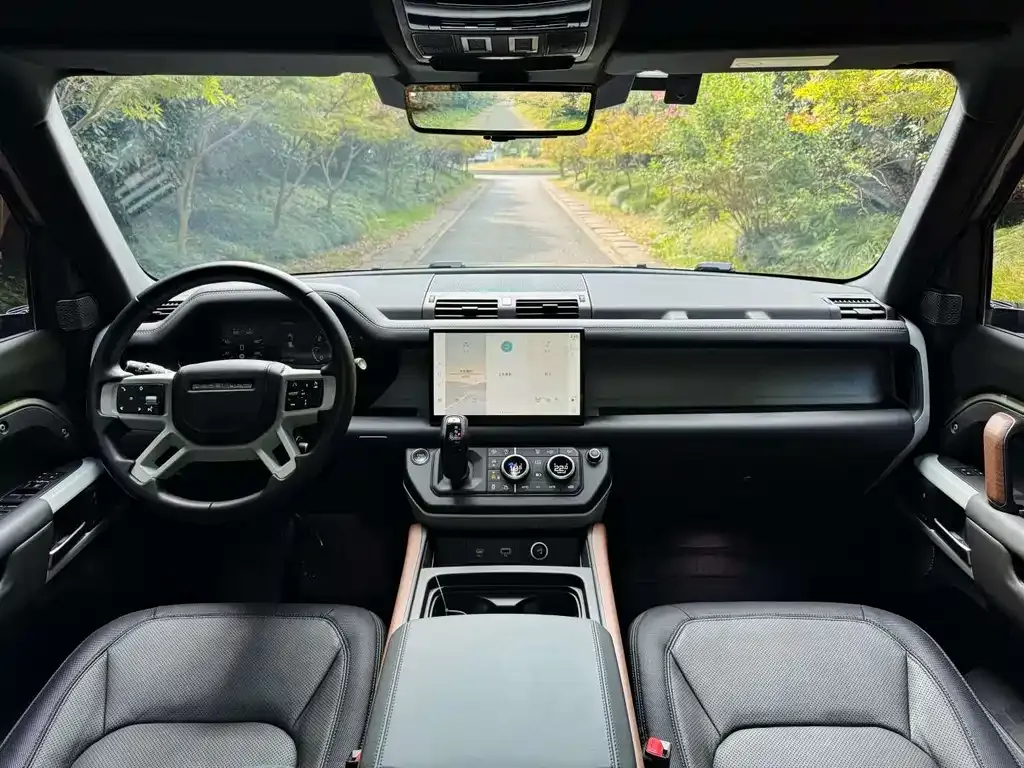Land Rover Defender 2023 из CN, фото 3