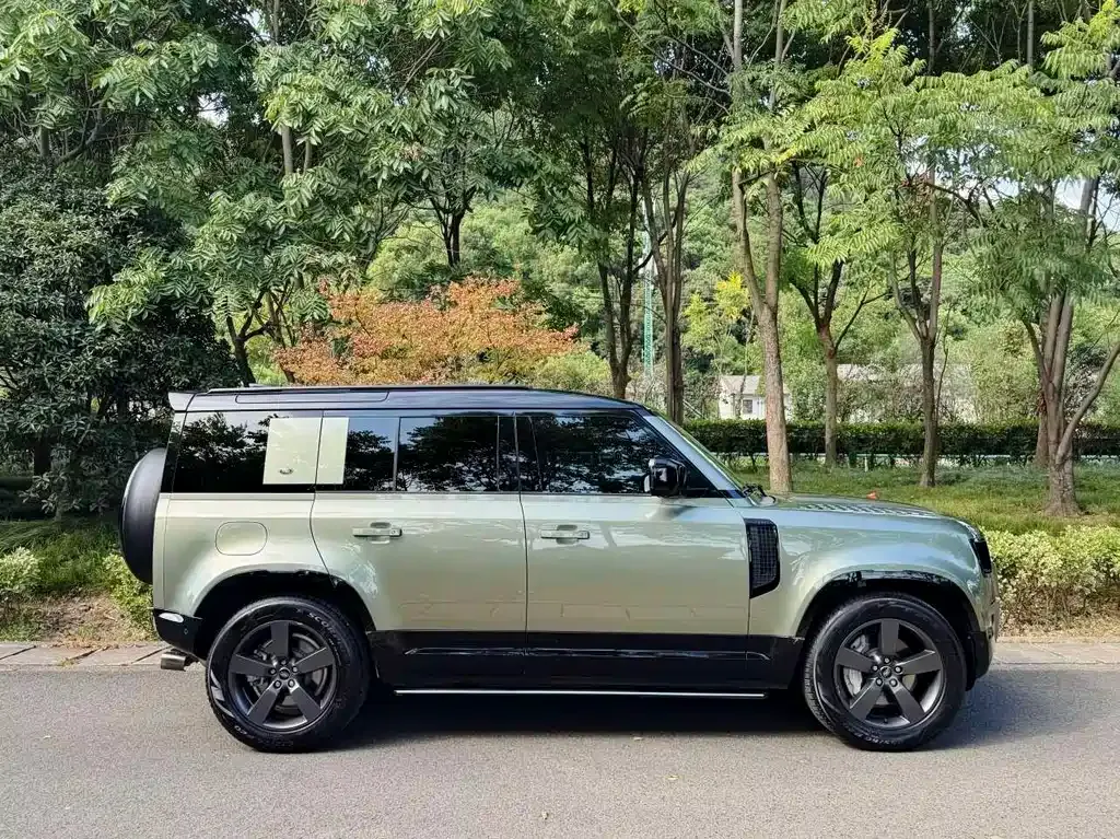 Land Rover Defender 2023 из CN, фото 8