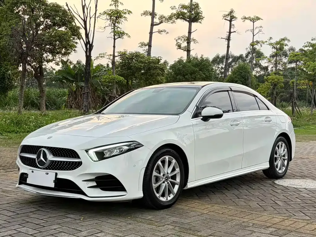 Mercedes-Benz A-Class — фото 1