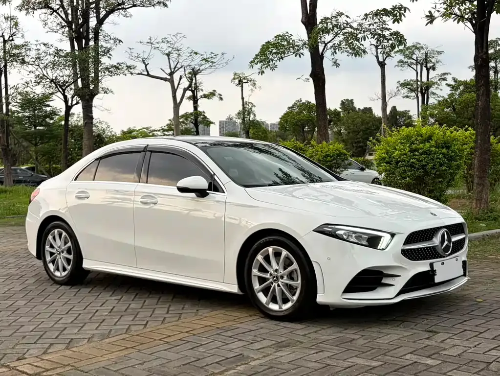 Mercedes-Benz A-Class — фото 8