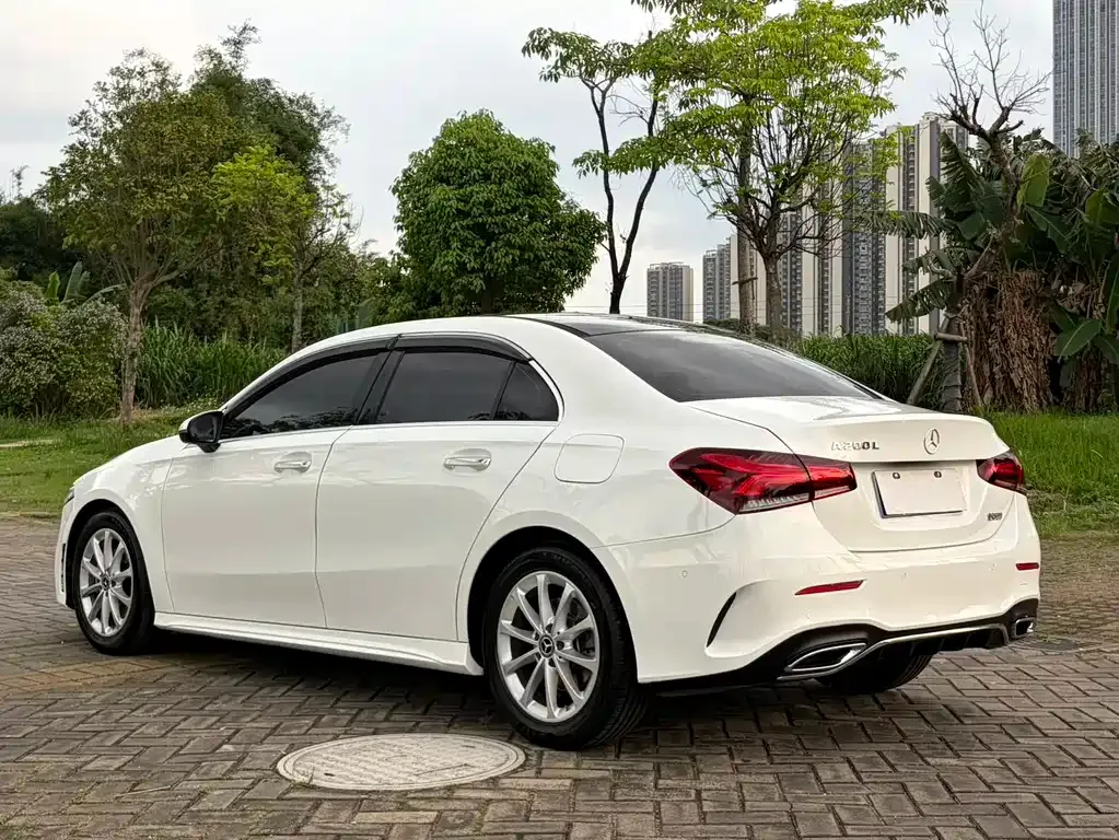 Mercedes-Benz A-Class — фото 9