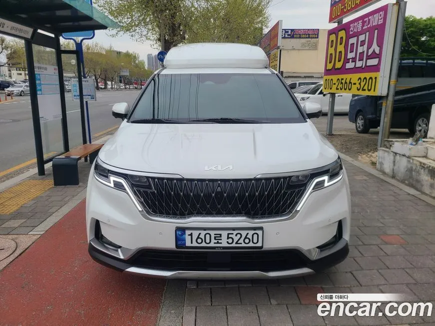 Kia Carnival — фото 1