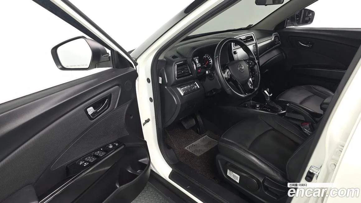 KG Mobility (Ssangyong) TIBOLI 2021 из KR, фото 9