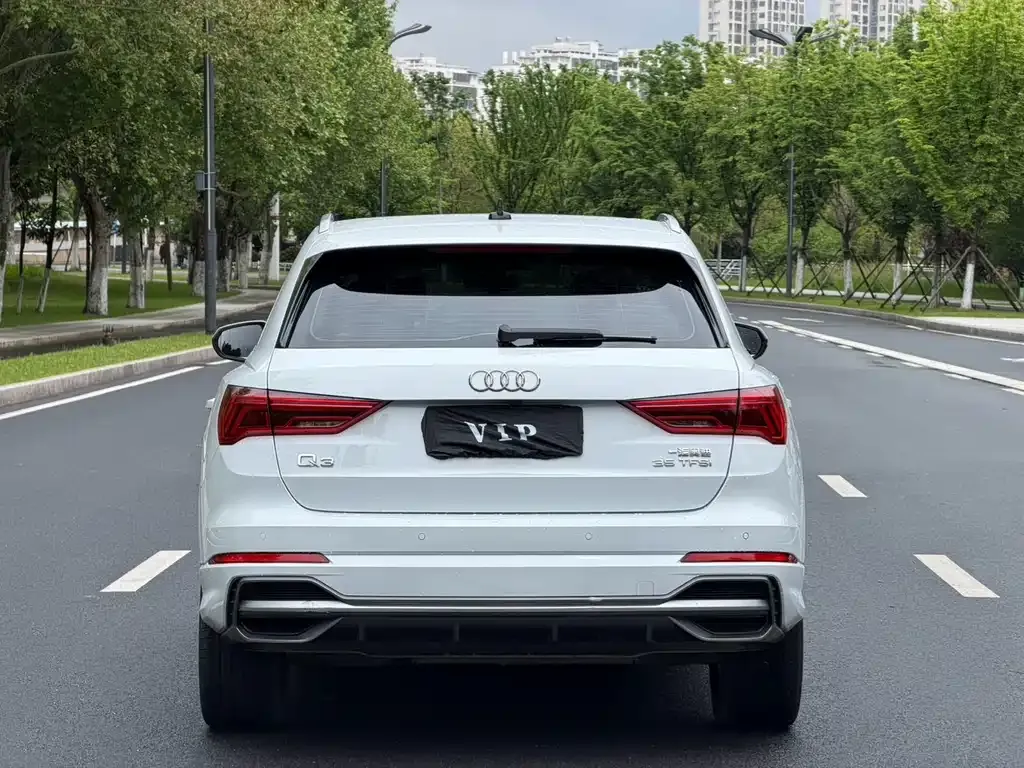 Audi Q3 — фото 7