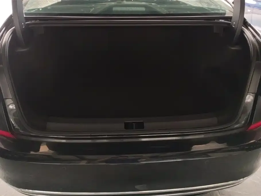 Volkswagen Passat 2021 из CN, фото 2