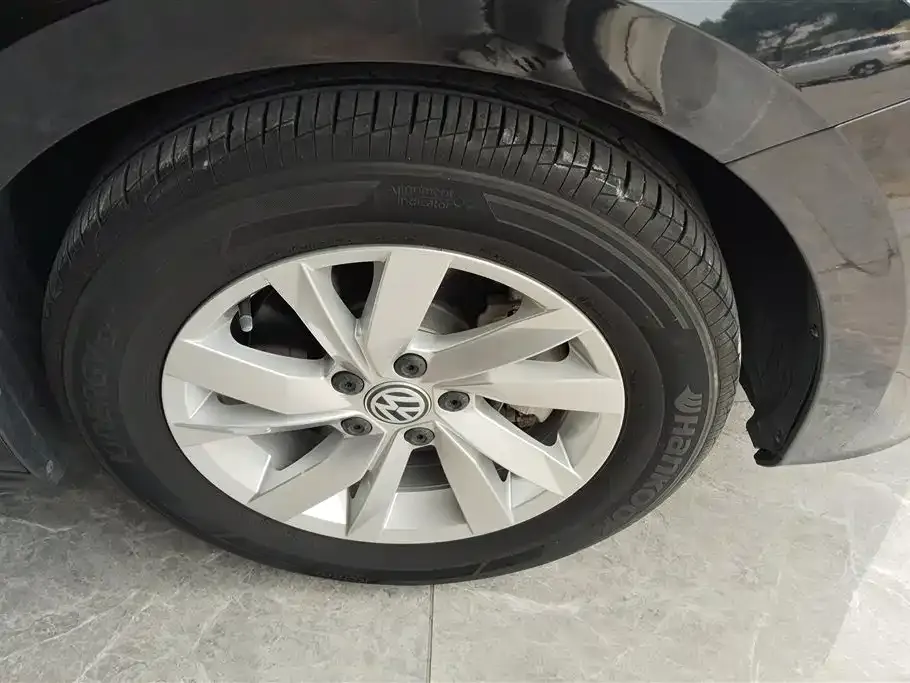 Volkswagen Passat 2021 из CN, фото 4